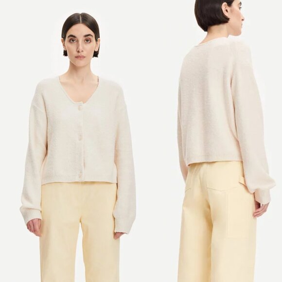 SAMSOE | Toria Scoop Knit Button-Up Sweater Cardigan Cotton in Whitecap Gray - Picture 3 of 9